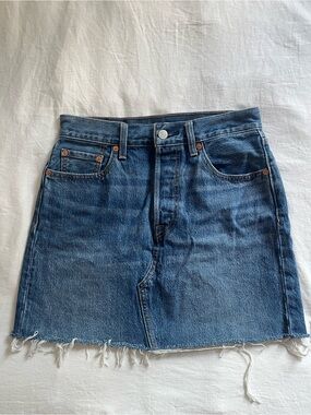 Levi's high-rise raw-edge Denim Mini Skirt